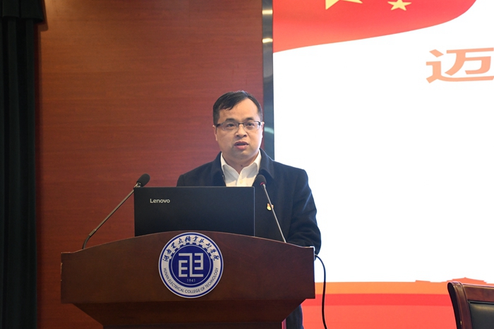 31144605eucr.jpg